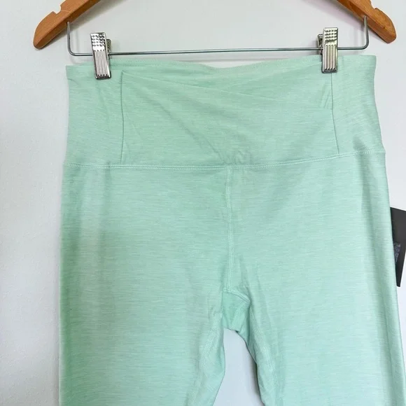 NWT Harmony Balance Light Green Leggings Size Large - Picture 3 of 5